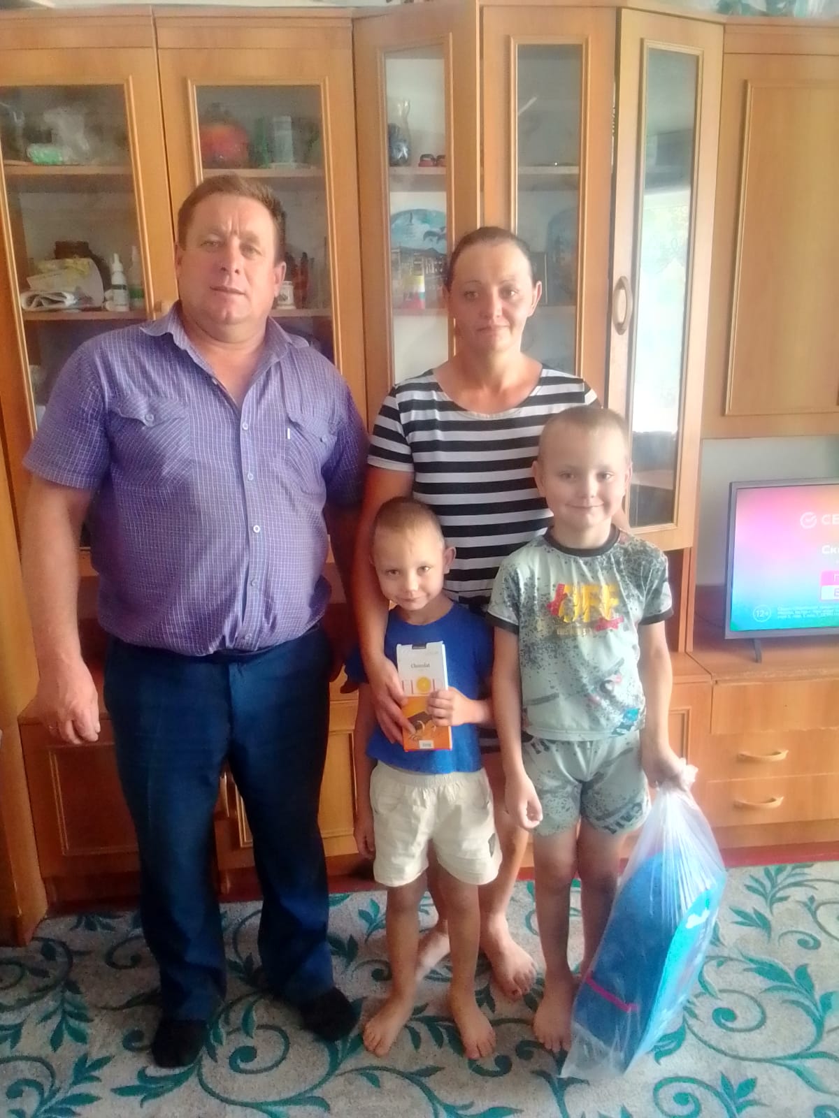 Вместе в школу детей соберем..